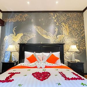 Grand King Suite